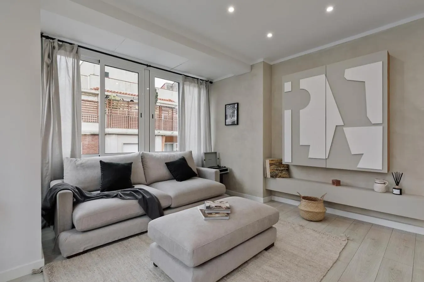 Rasa - 2 Bedroom In Sant Gervasy Barcelone Appartement