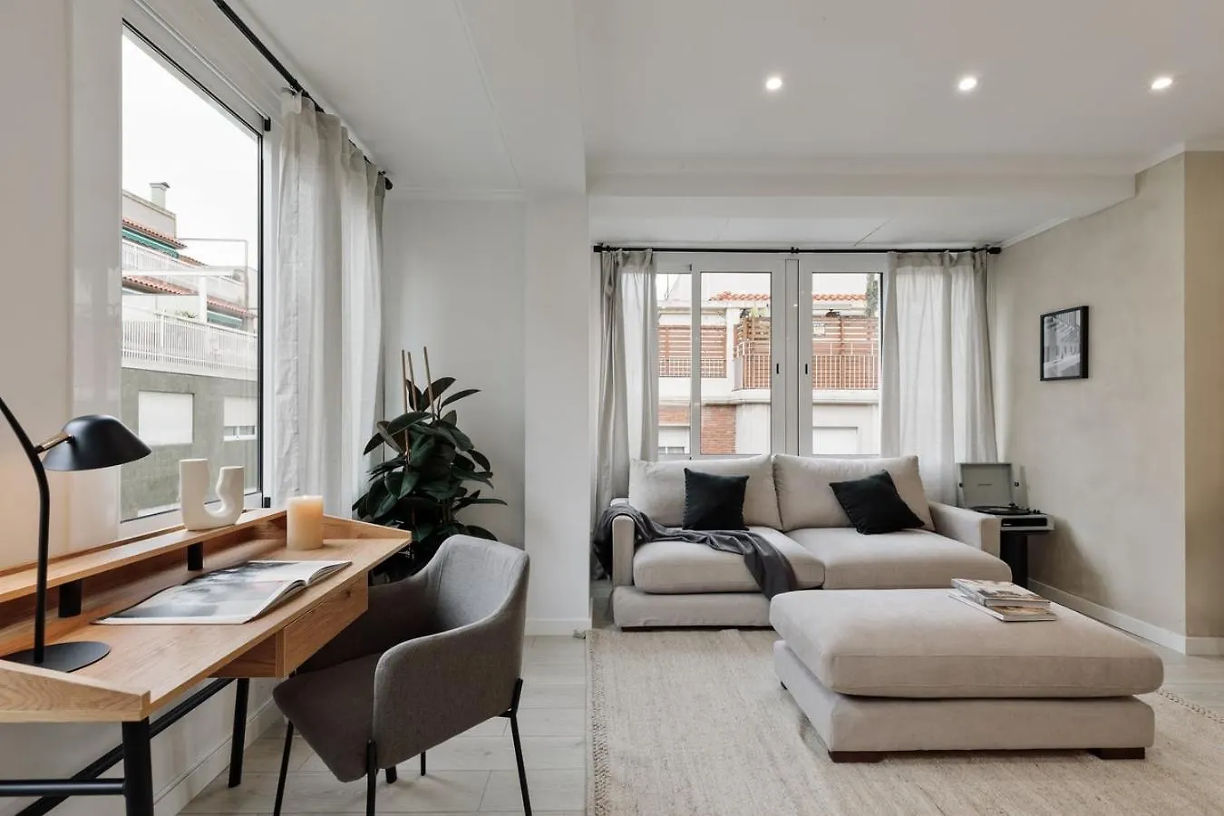 Rasa - 2 Bedroom In Sant Gervasy Barcelona